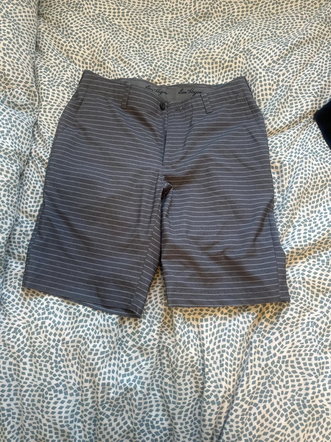 Ben Hogan Performance Golf Shorts - Grey Stripe - Size 32