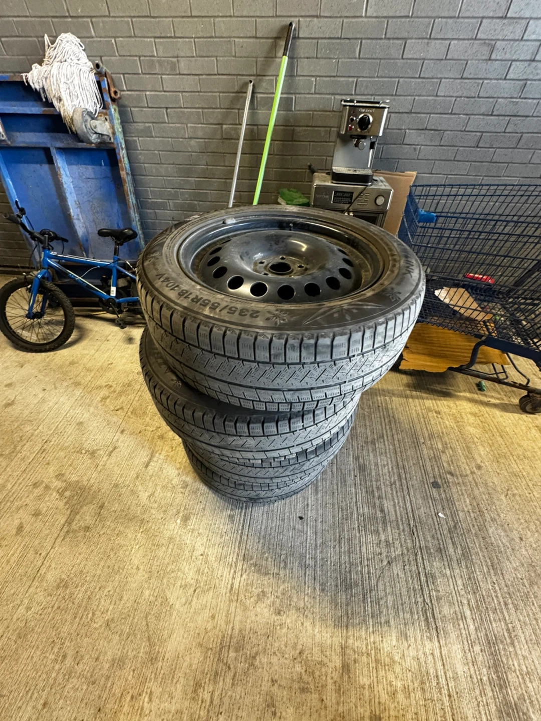 Set of 4 Winter Tires - 235/55R18 - photo 4