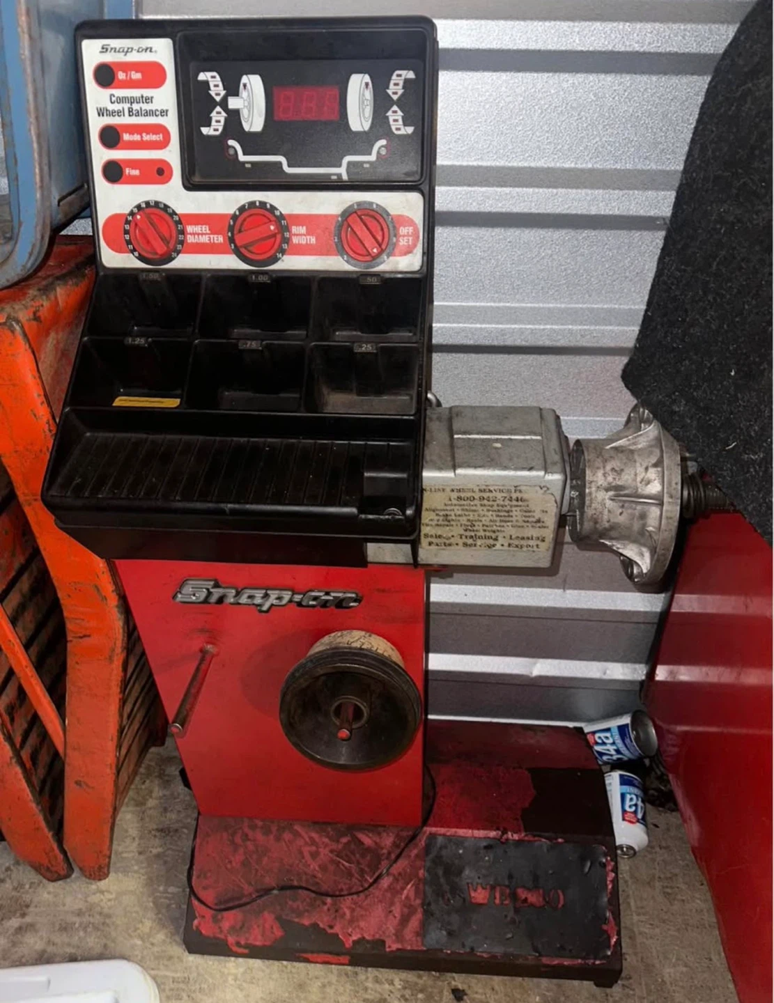 Snap-on Computer Wheel Balancer