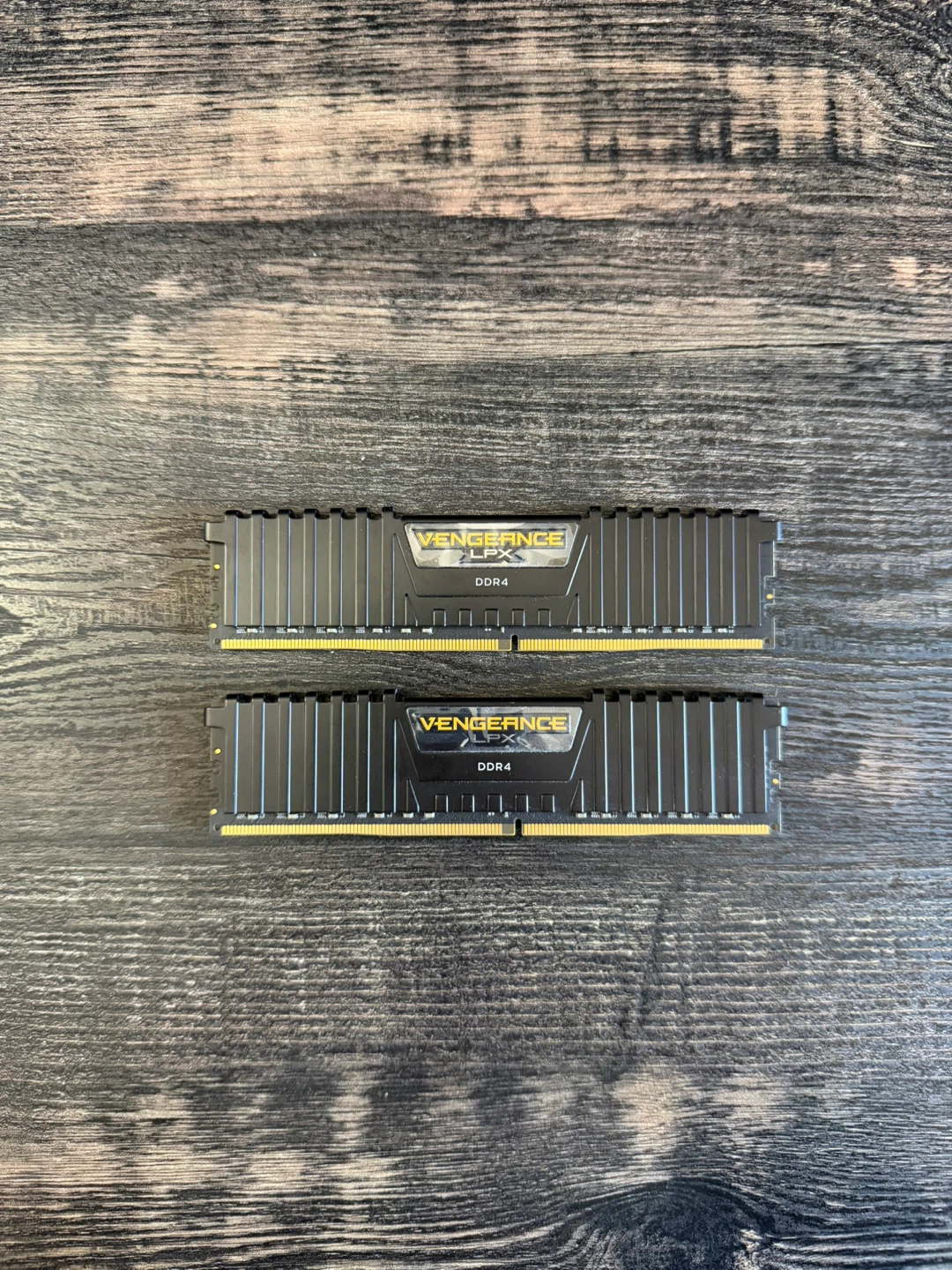 CORSAIR - VENGEANCE LPX 64GB (2x32GB) DDR4 3200MHz RAM