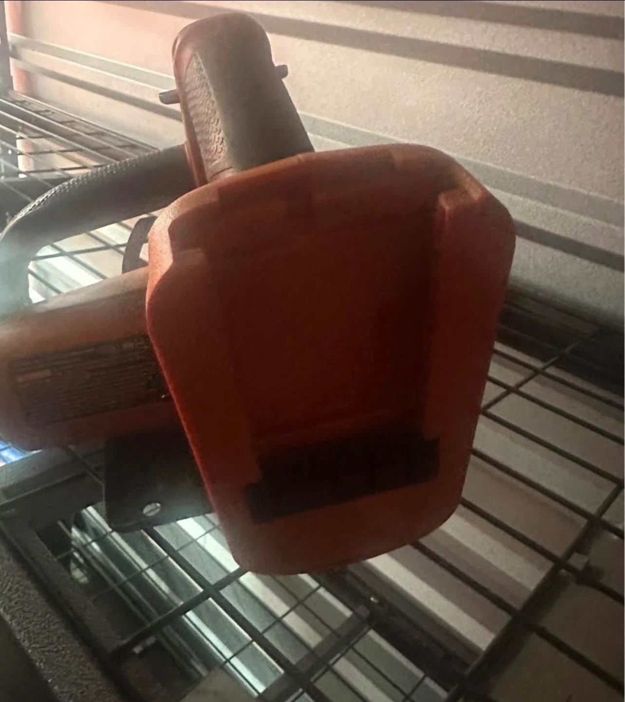 Black & Decker Cordless Circular Saw - photo 2