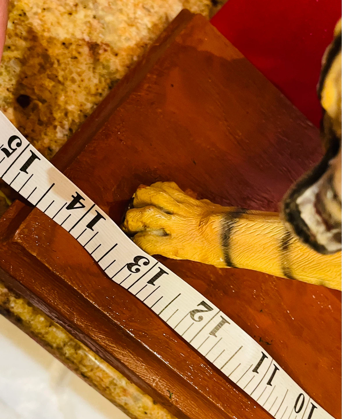Set of 2 Tiger Figurines on Wooden Bases - photo 4