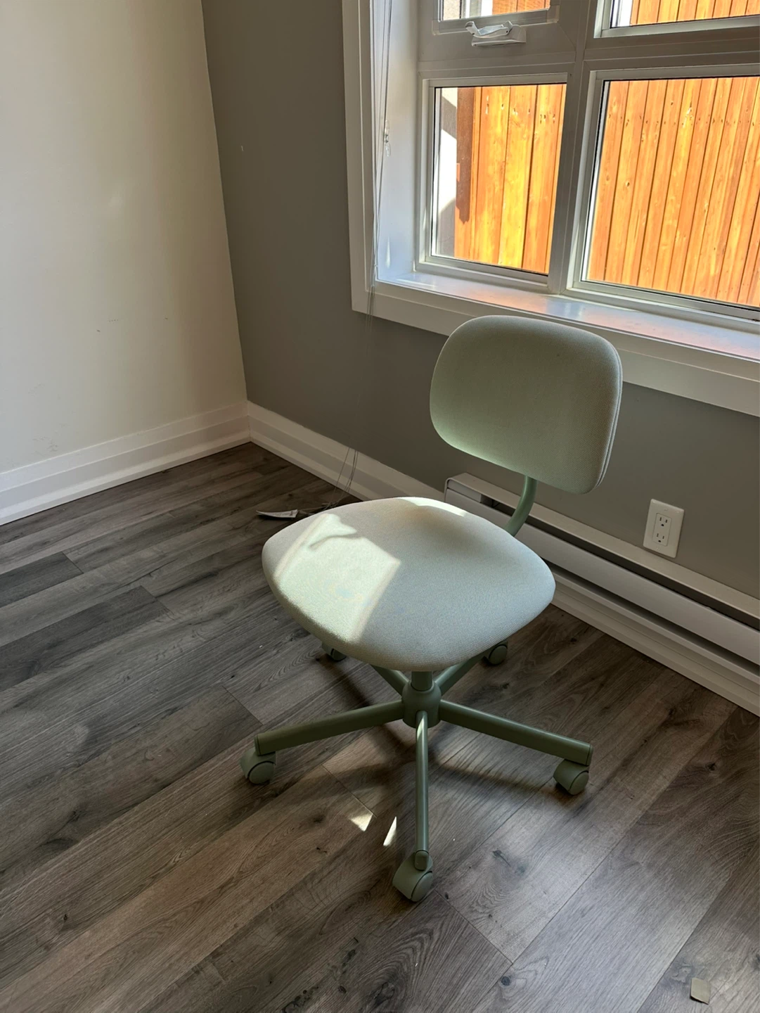 IKEA BLECKBERGET Light Green Desk Chair-free! - photo 2