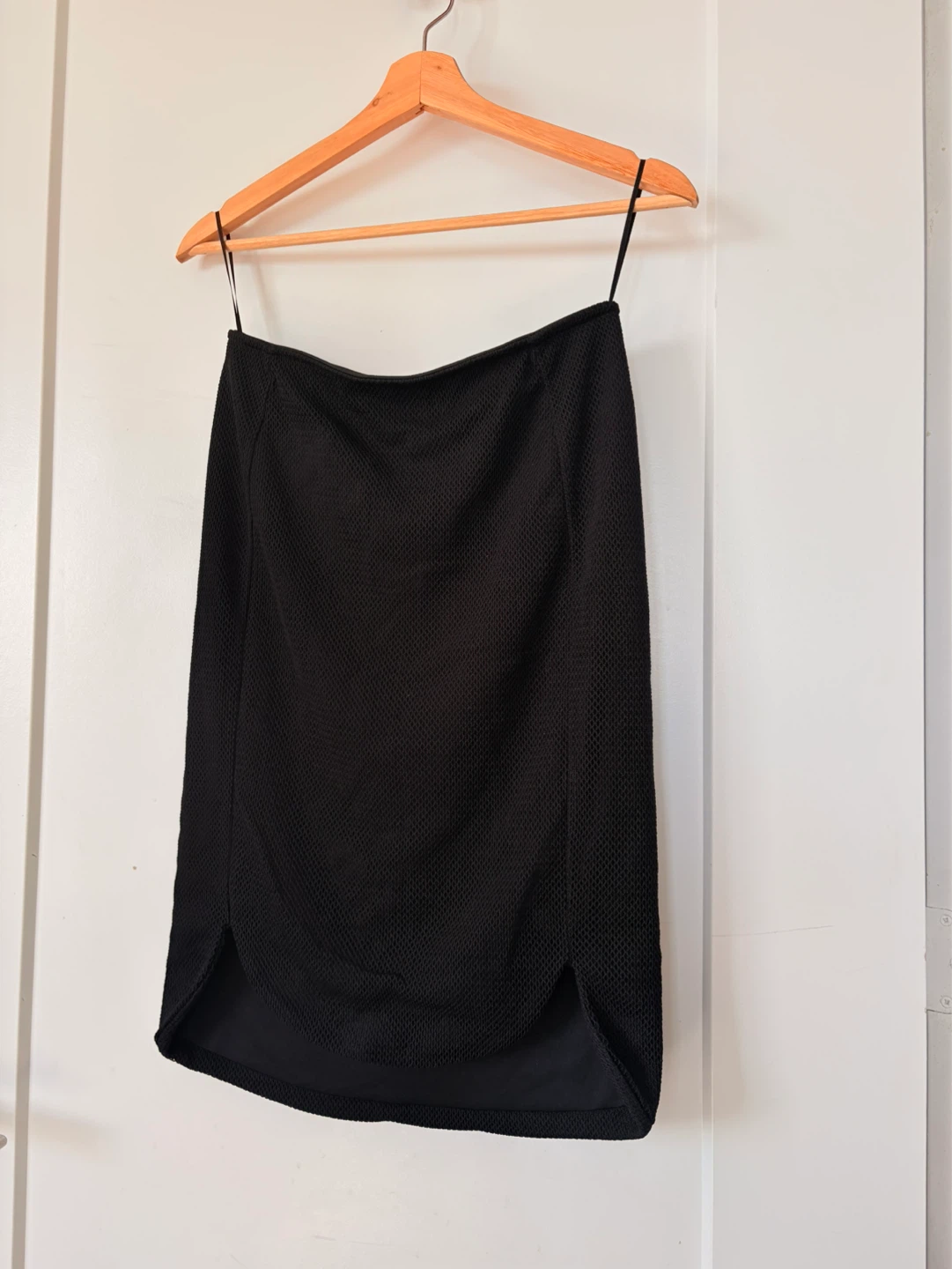 H&M Black Textured Skirt - Size S