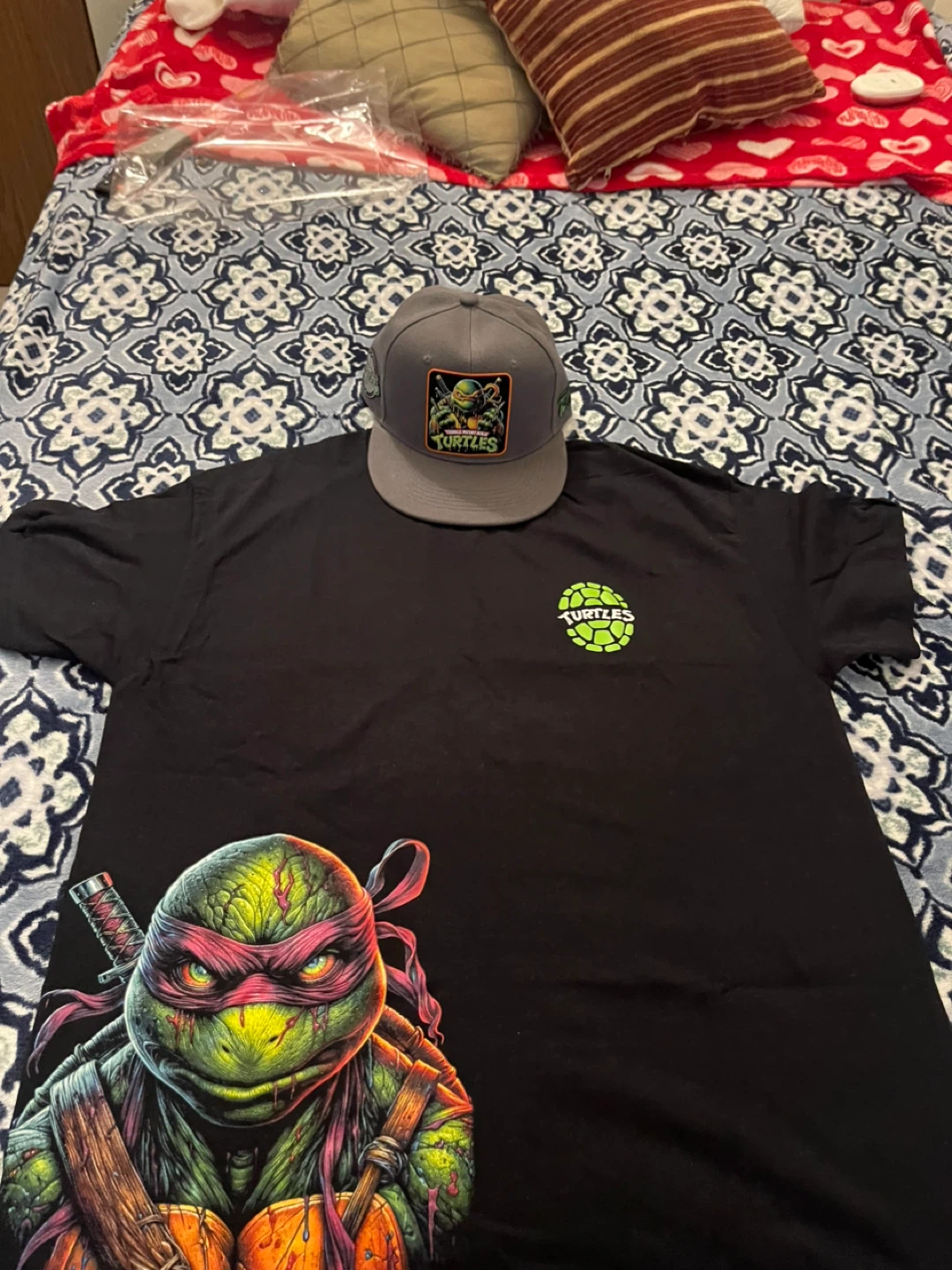 Teenage Mutant Ninja Turtles T-Shirt and Hat Set