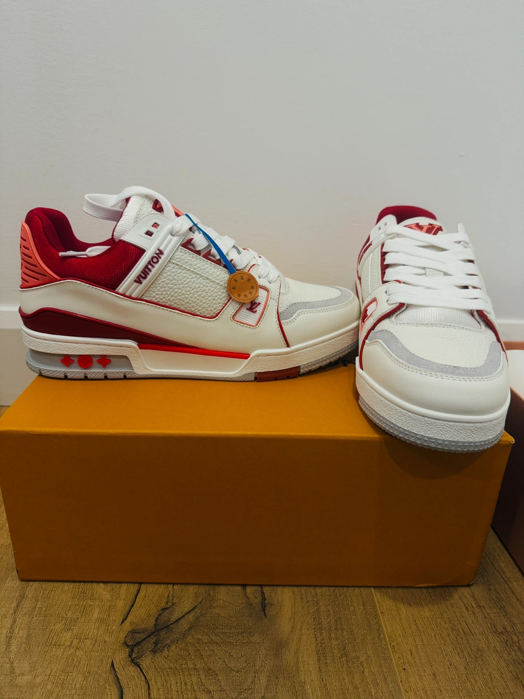 L-V Trainer Sneakers - photo 3