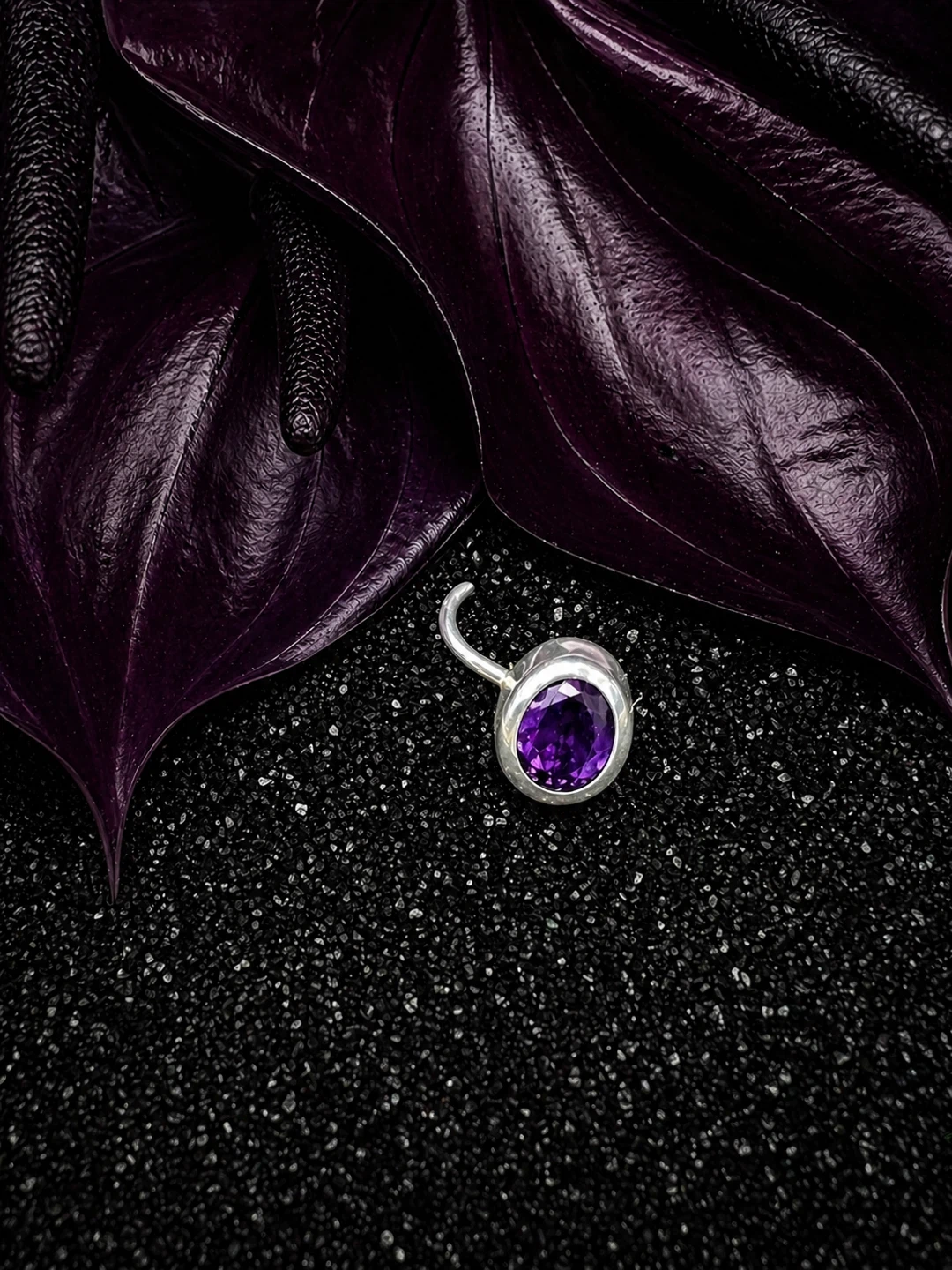 Silver Ring with Amethyst Gemstone