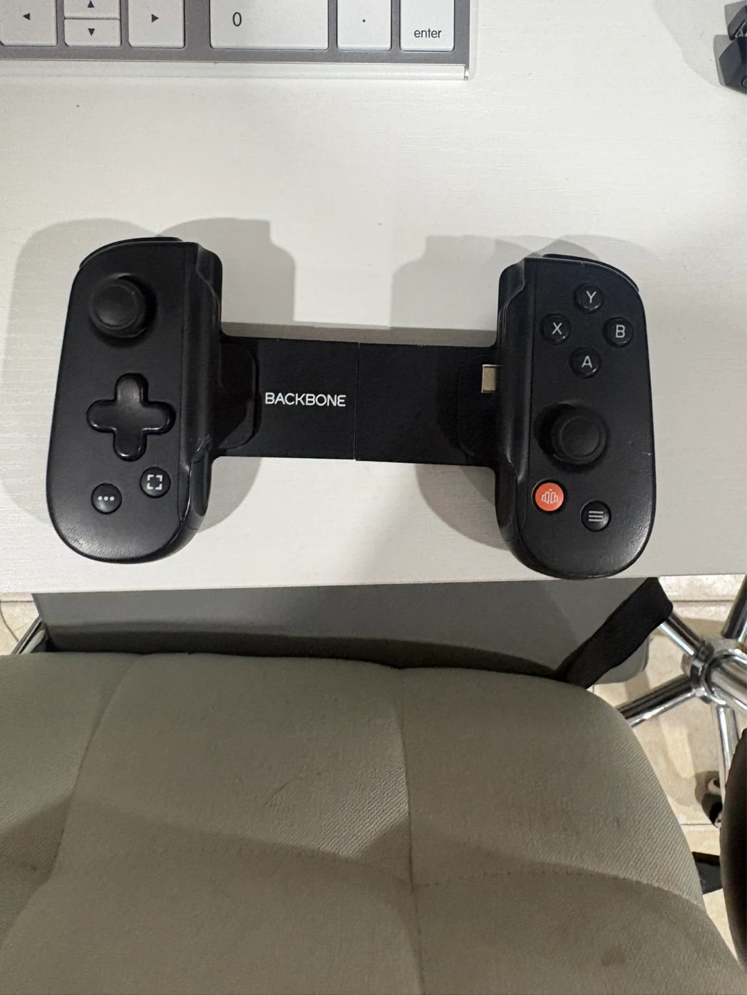 Backbone Controller for iPhone - photo 3