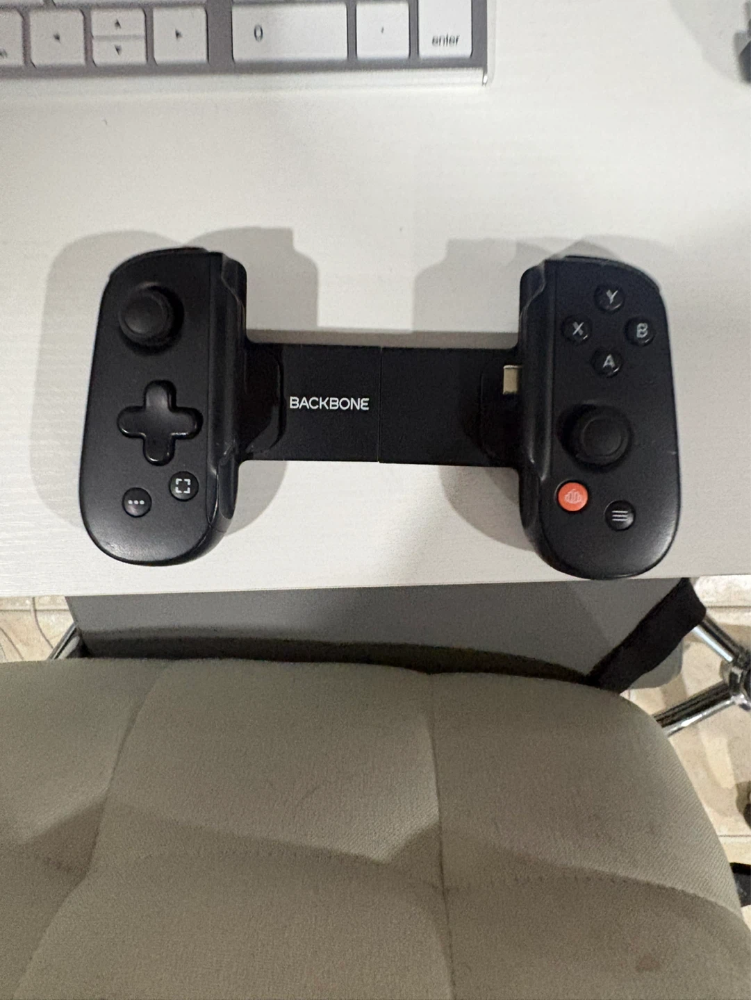 Backbone Controller for iPhone - photo 2