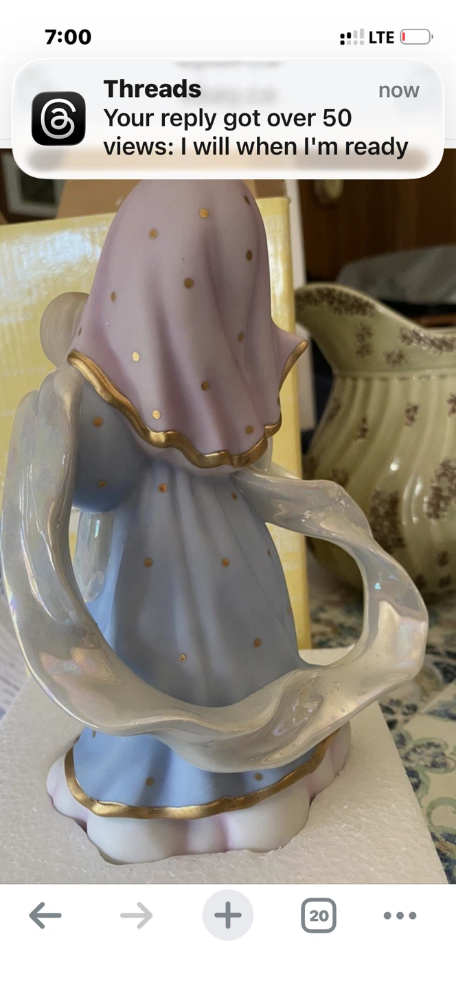 Precious Moments "His Love Shines Forever" Nativity Figurine - photo 3