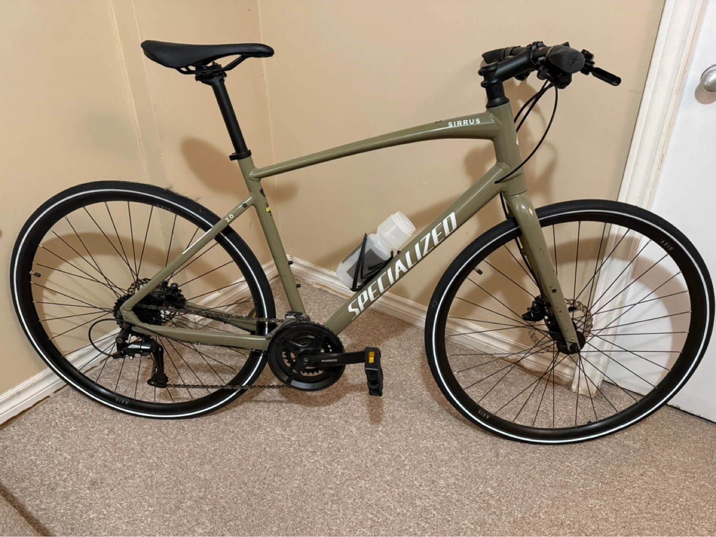 2024 Specialized Sirrus 2.0 Hybrid Bike - Large - Green