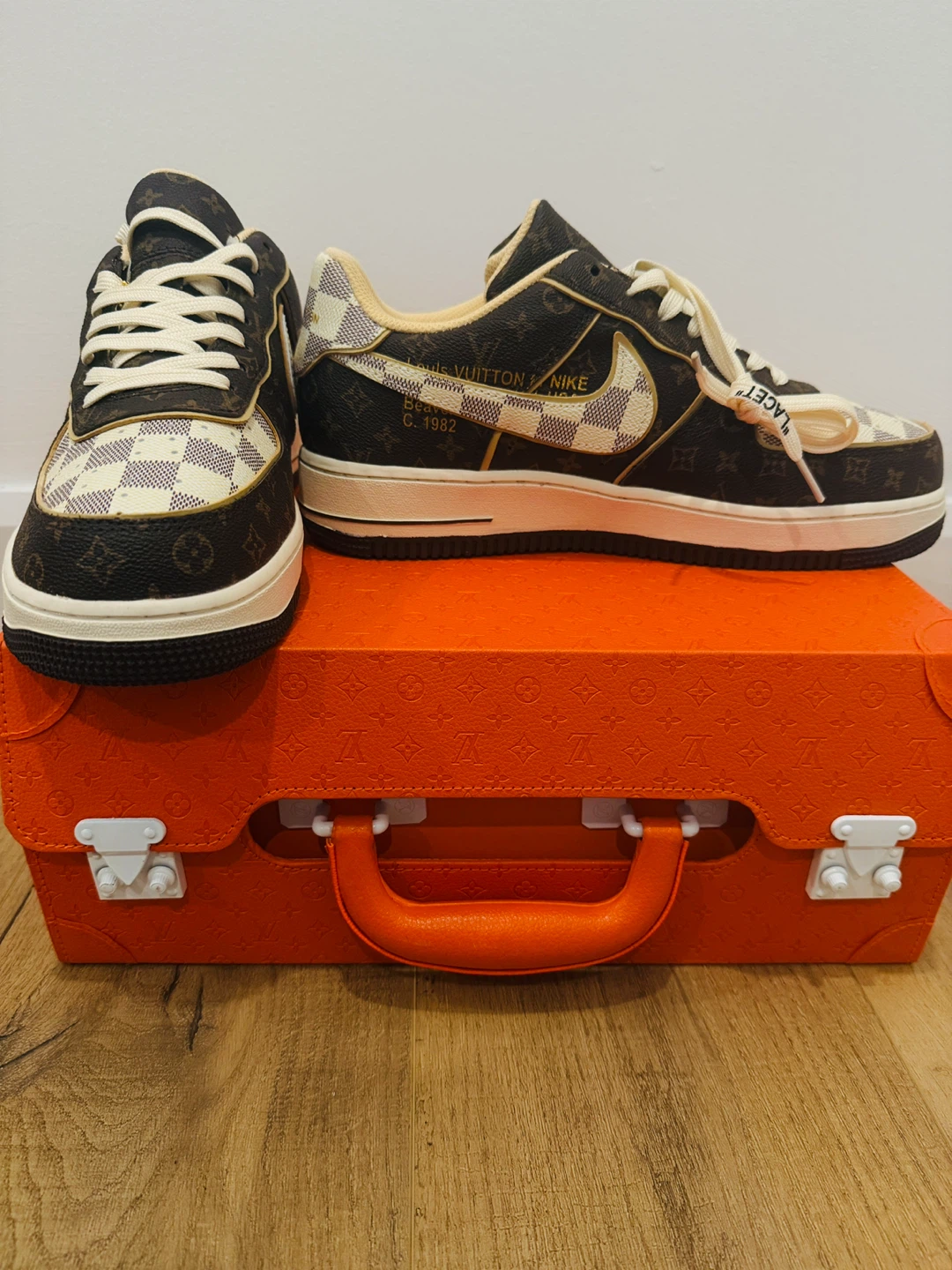L-V x Nike Air Force 1 Low Sneaker