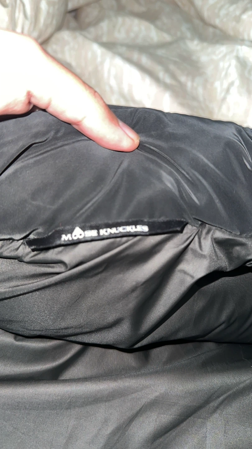 Moose Knuckles Black Puffer Vest Size M - photo 5