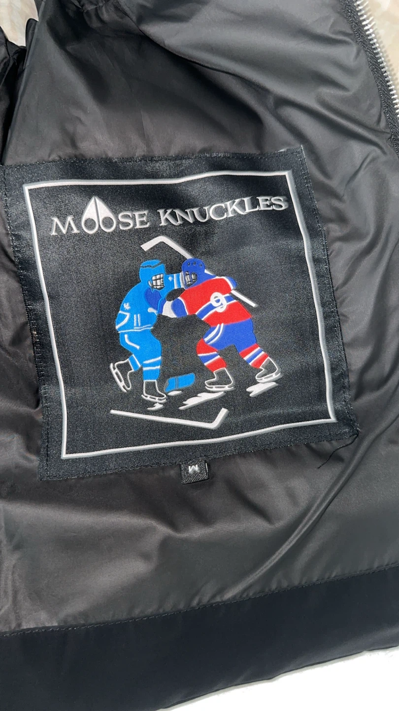 Moose Knuckles Black Puffer Vest Size M - photo 4