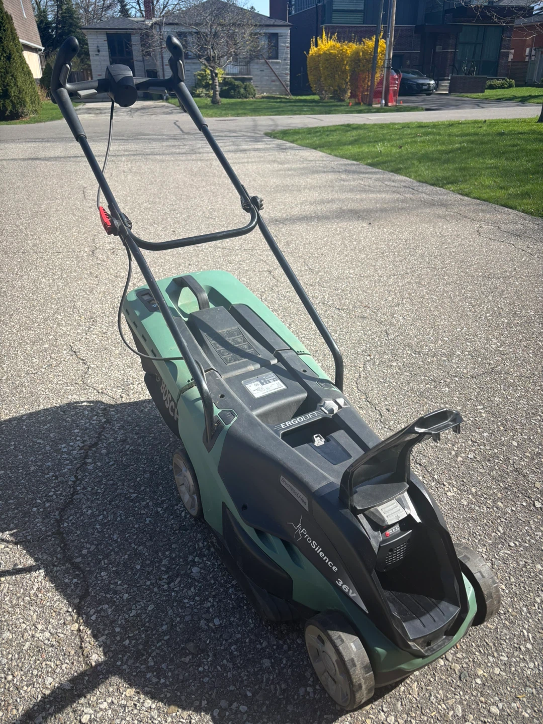Bosch UniversalRotak 36-550 Electric Lawn Mower - photo 4