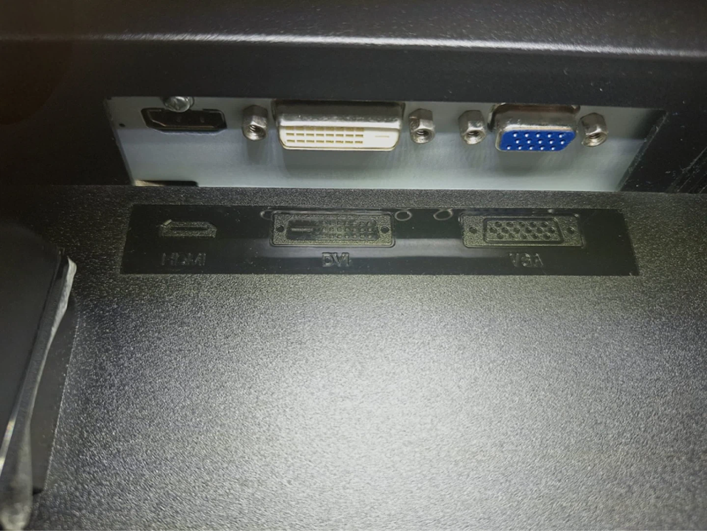 Gateway 21.5-inch HD Monitor - photo 3