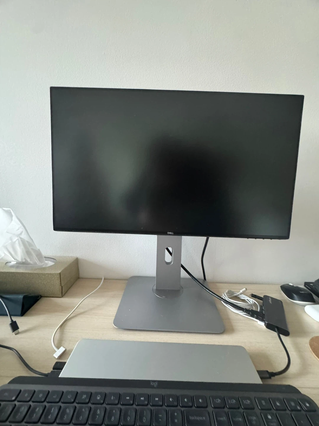 Dell Ultrasharp U2719D 27" Monitor - photo 3
