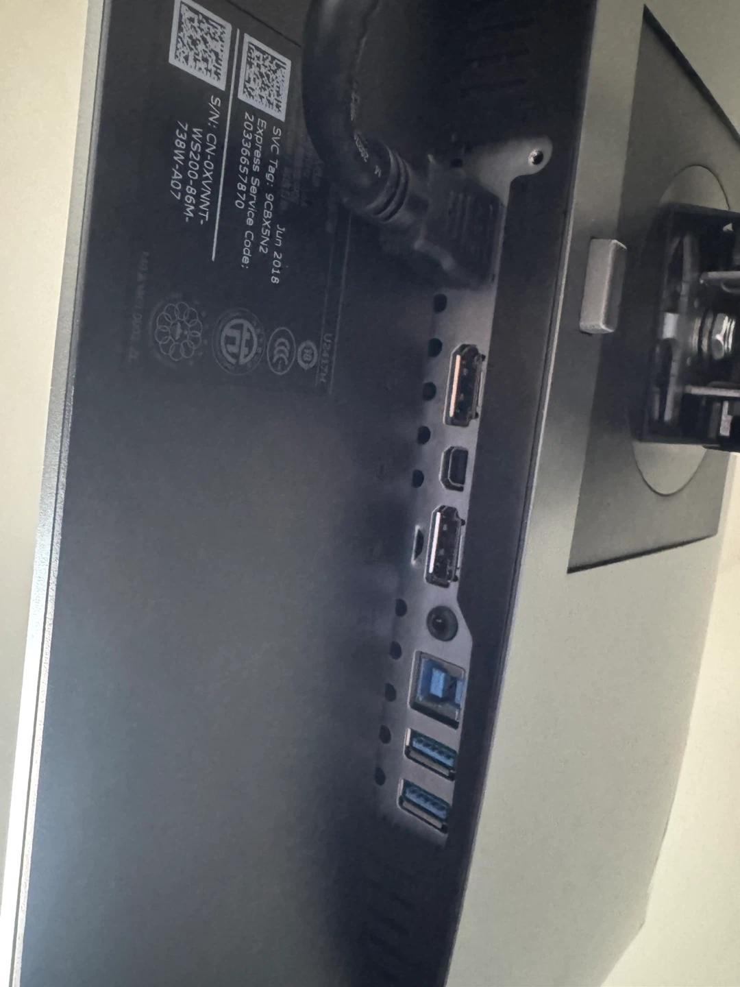 Dell Ultrasharp U2719D 27" Monitor - photo 4
