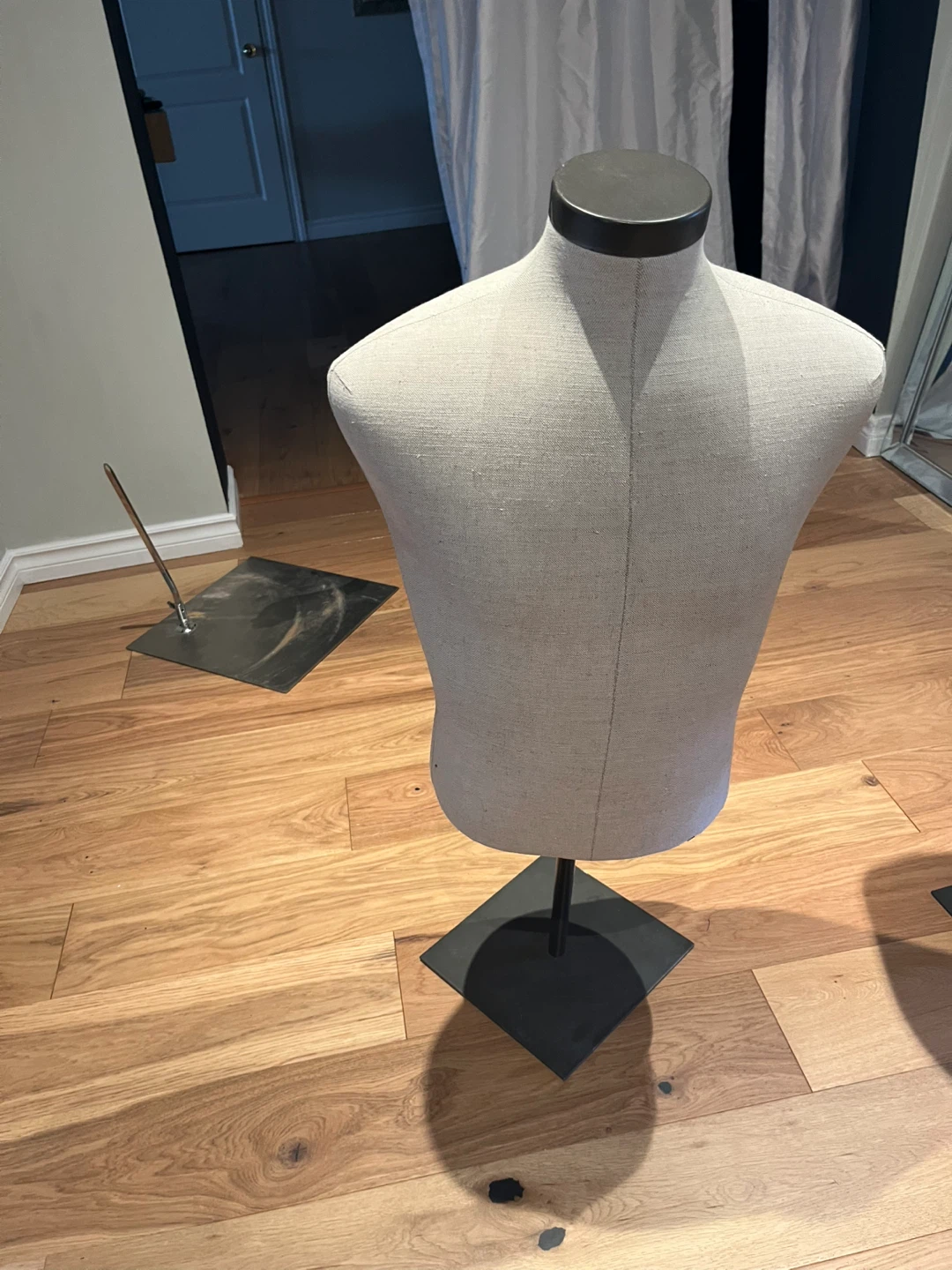 Tailor's Mannequin Bust Form - photo 2