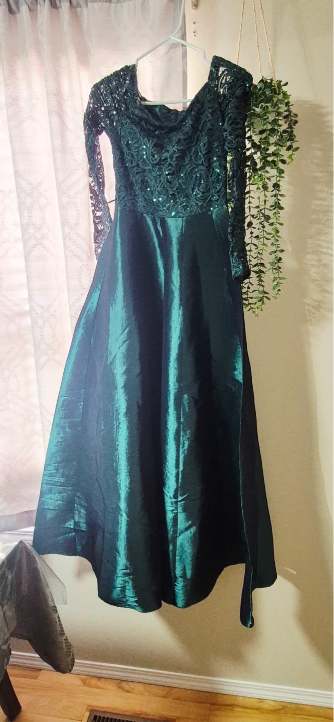 Sparkly Emerald Green Formal Dress - photo 2