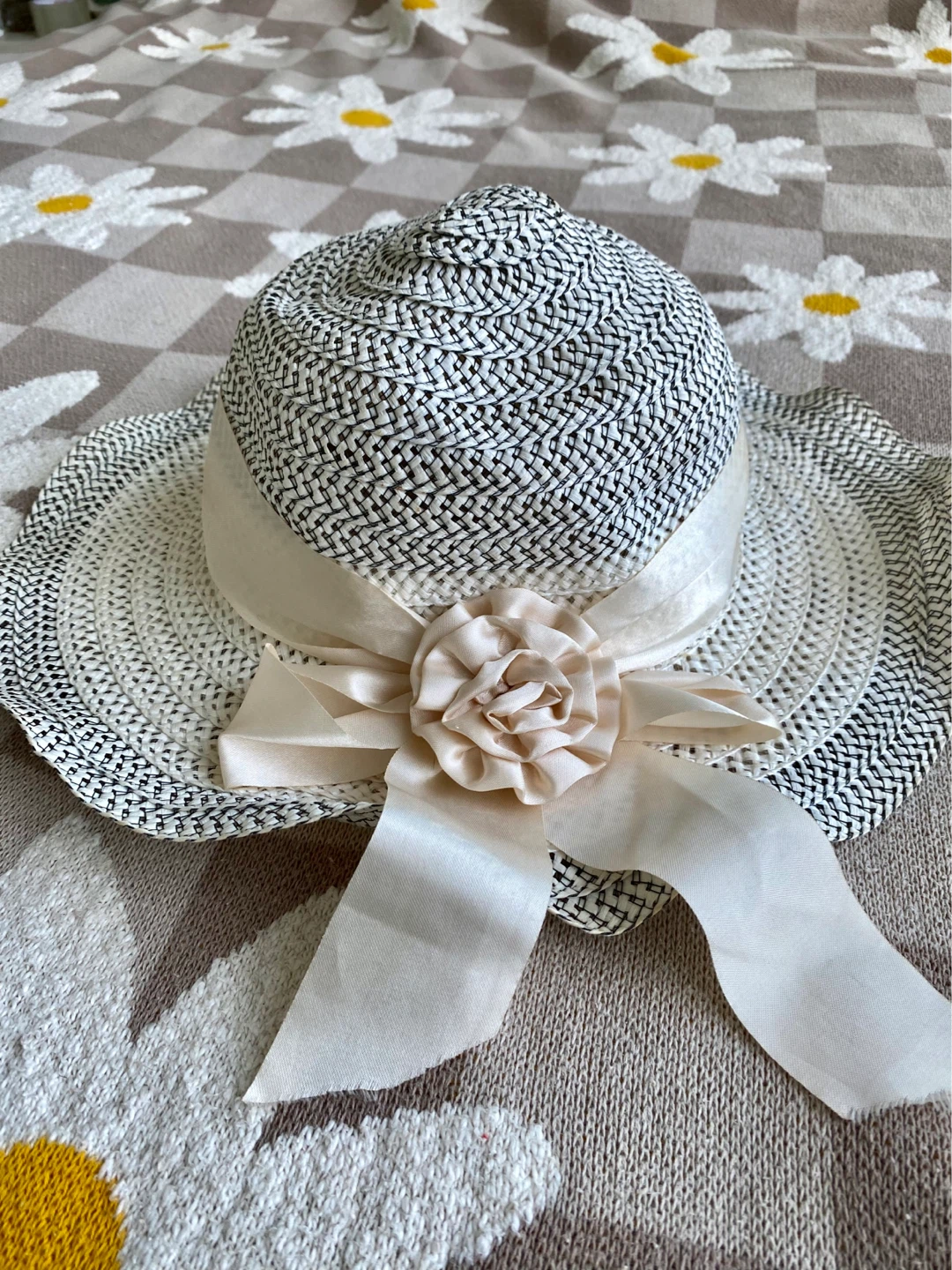 Woven Straw Sun Hat with Ribbon and Flower 🌱
