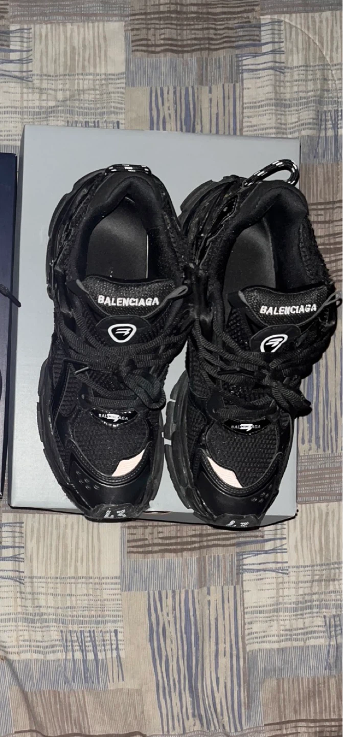 Balenciaga runners