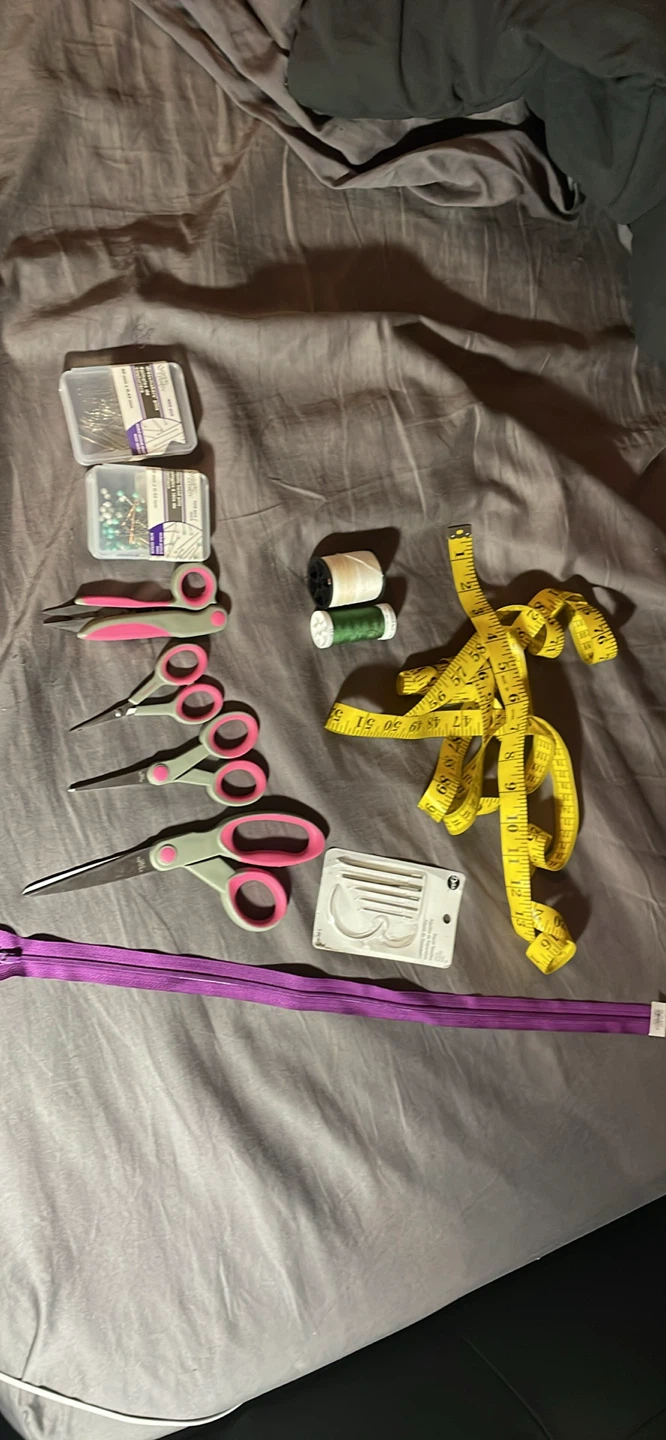 Sewing Kit with Scissors, Zipper, Thread, and Pins