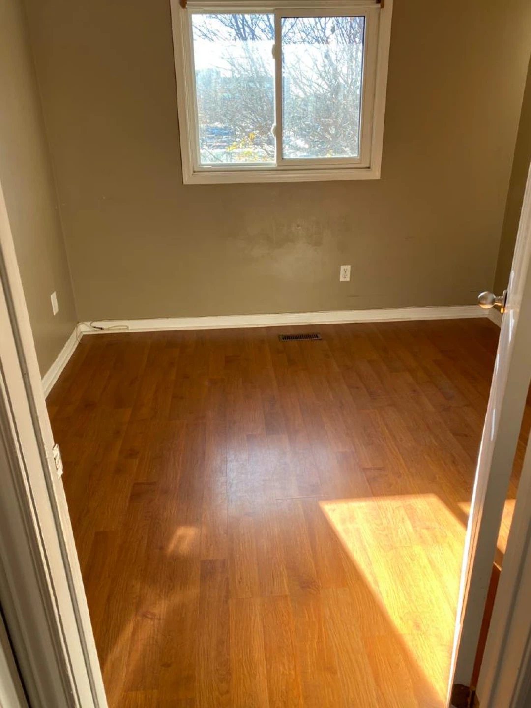 Private Room for Rent – Available from May 1st - photo 3