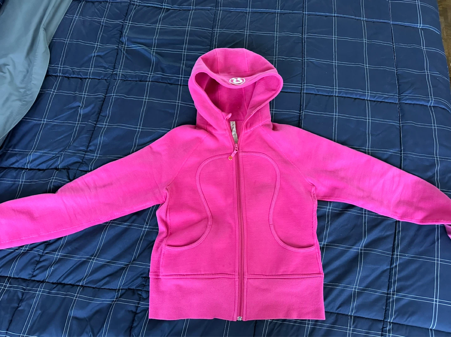 Lululemon Scuba Hot Pink Hoodie
