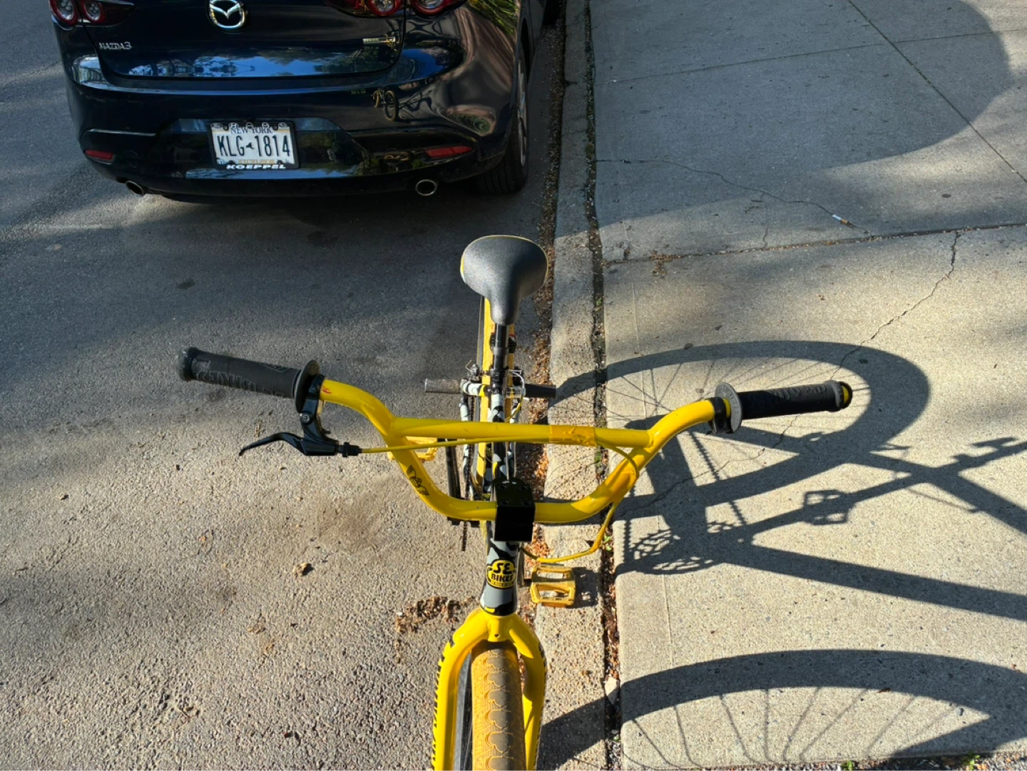 NEGOTIABLE SE "So Cal Flyer" and kryptonite lock - photo 5