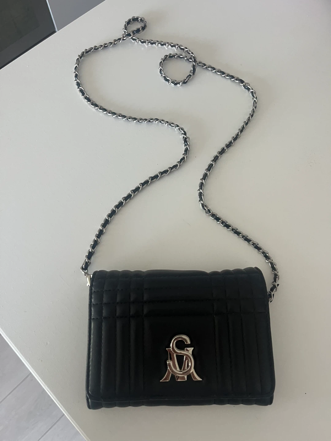 Steve Madden Black Quilted Wallet Crossbody Bag