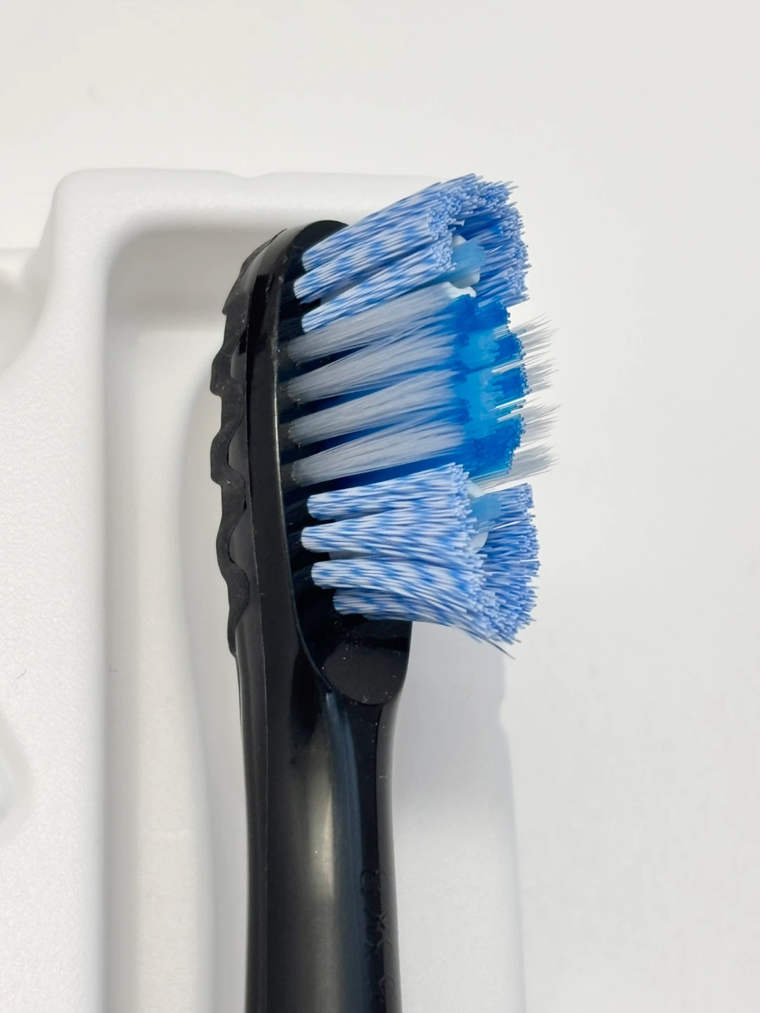 NEW! Electric toothbrush Colgate Optic White Pro Series - photo 4