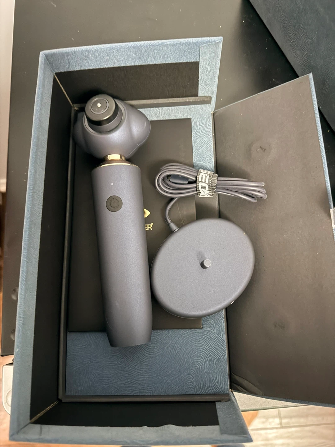 EYEBEER Skincare Device with Charging Base and Cable - photo 2
