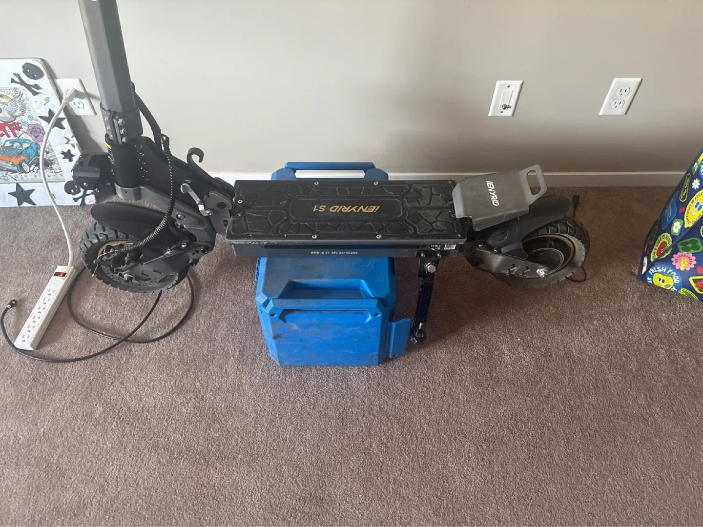 Ienyrd S1 Electric Scooter - photo 3