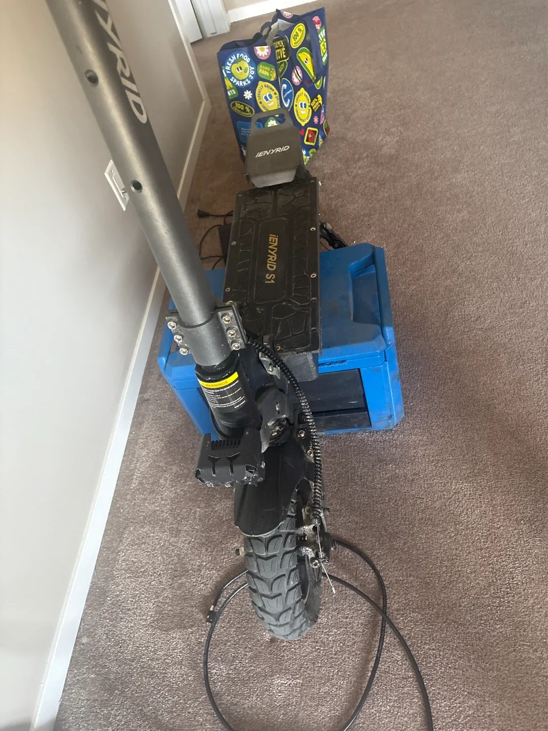Ienyrd S1 Electric Scooter - photo 2