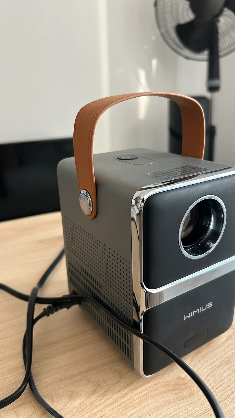 Projector - photo 2
