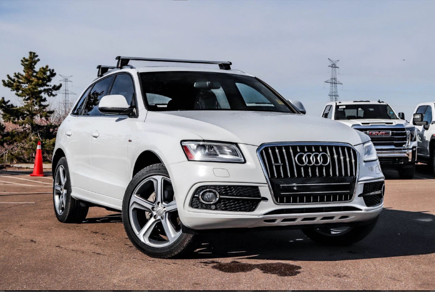 Used White Audi Q5 SUV