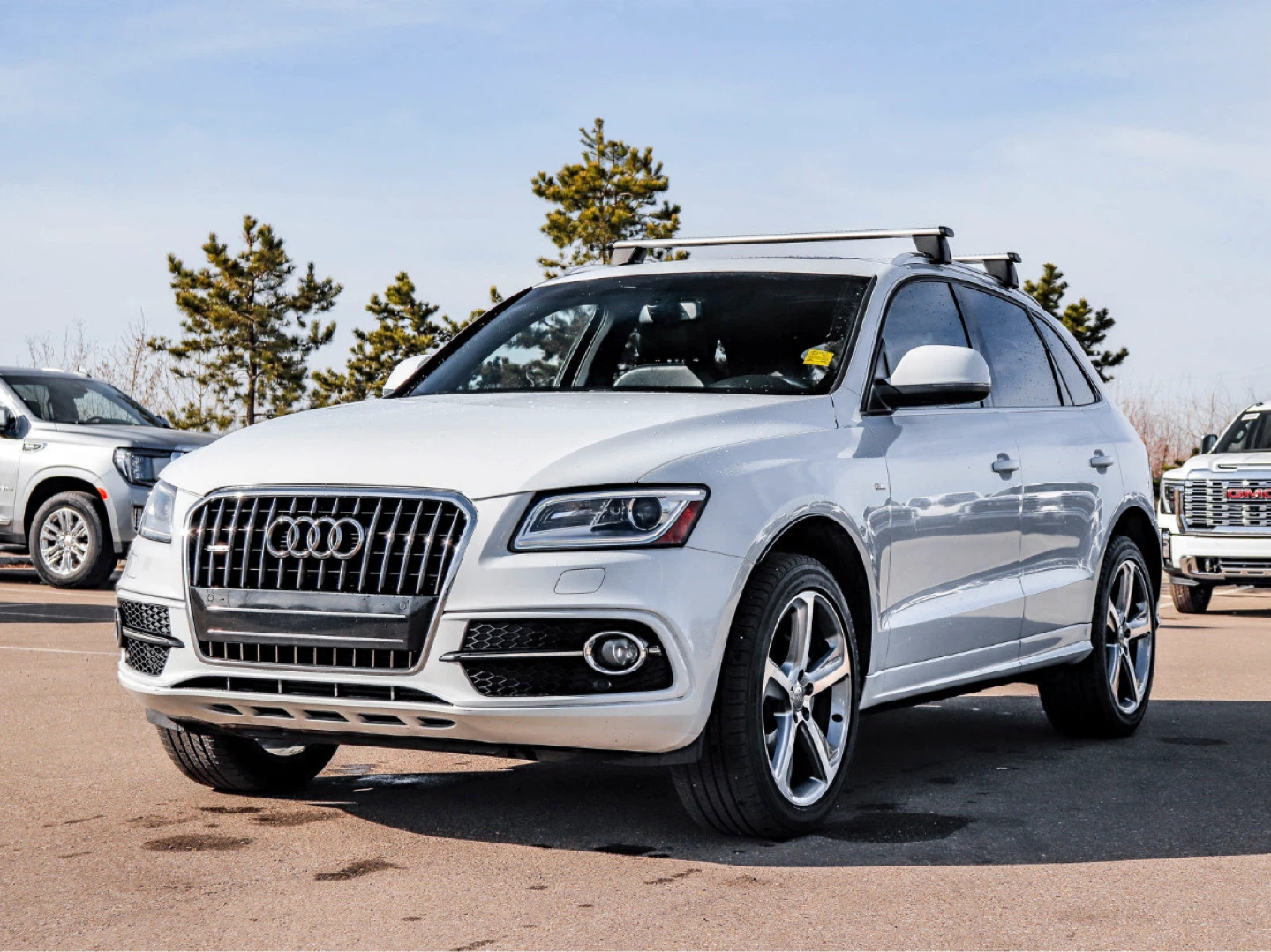 Used White Audi Q5 SUV - photo 3