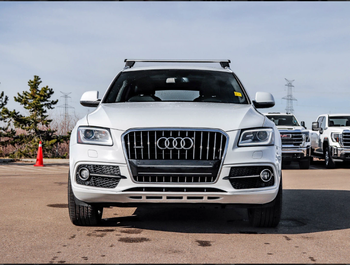 Used White Audi Q5 SUV - photo 4