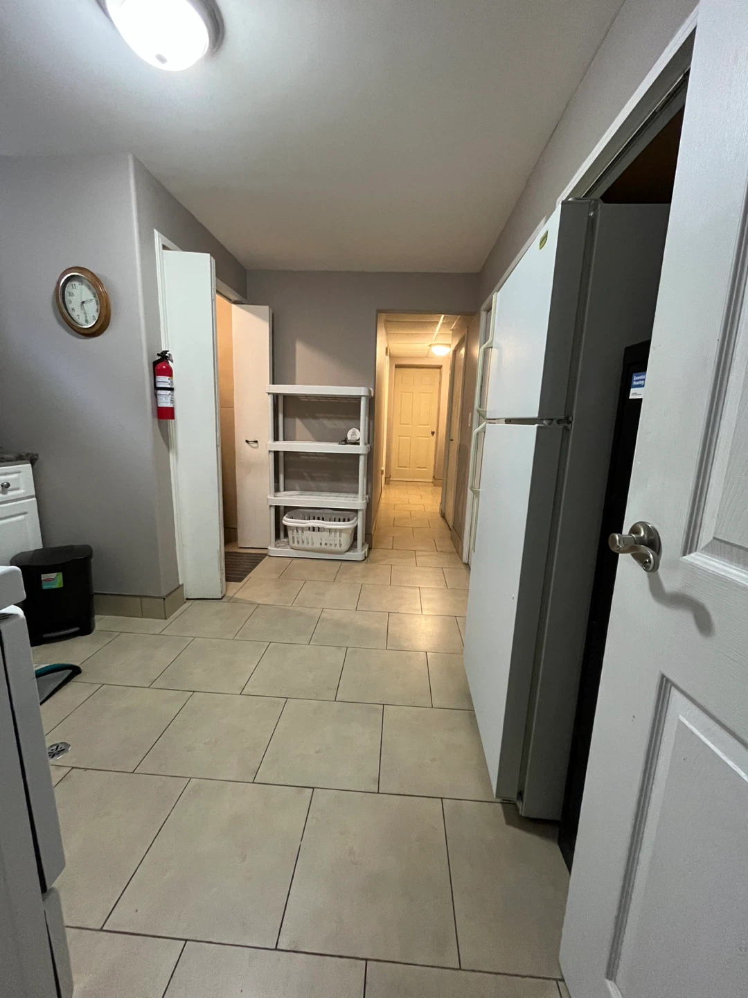 Basement apartment for rent - photo 5