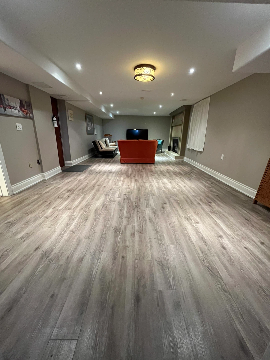 Basement apartment for rent - photo 2