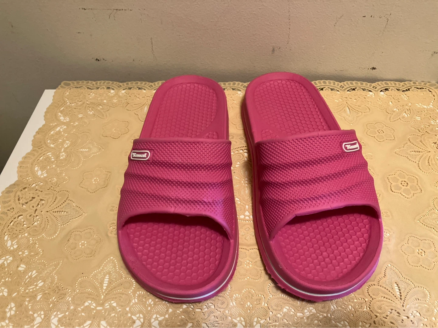 Pink Slide Sandals Size 36 - photo 2