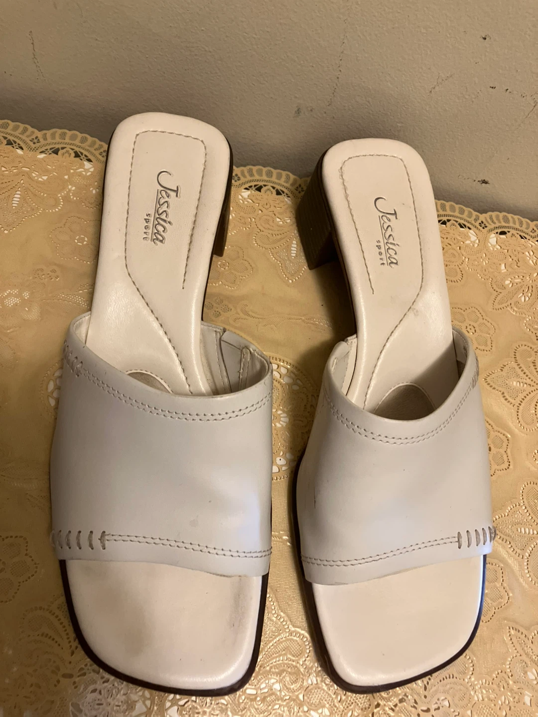 Jessica Simpson White Slide Sandals Size 8