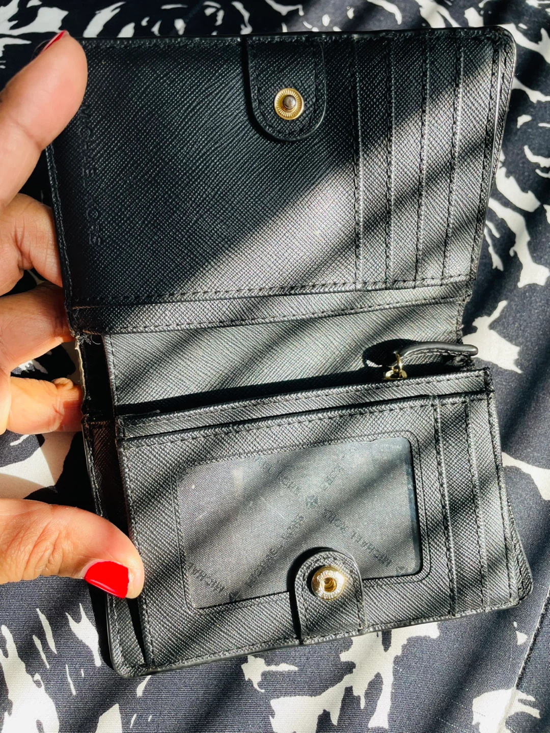 Michael Kors Black Saffiano Leather Bifold Wallet - photo 2