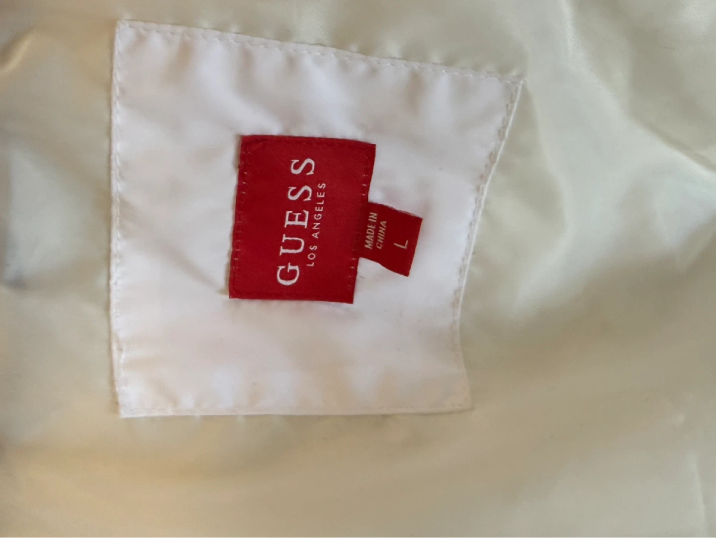 White Guess Puffer Jacket Size L - photo 3