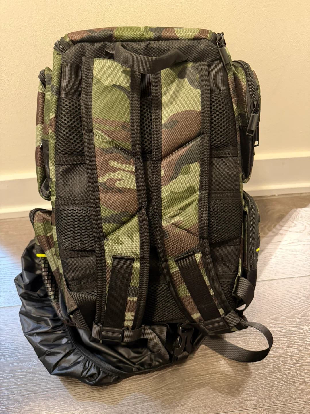 LIXADA Camouflage Fishing Tackle Backpack with Storage Boxes - photo 4