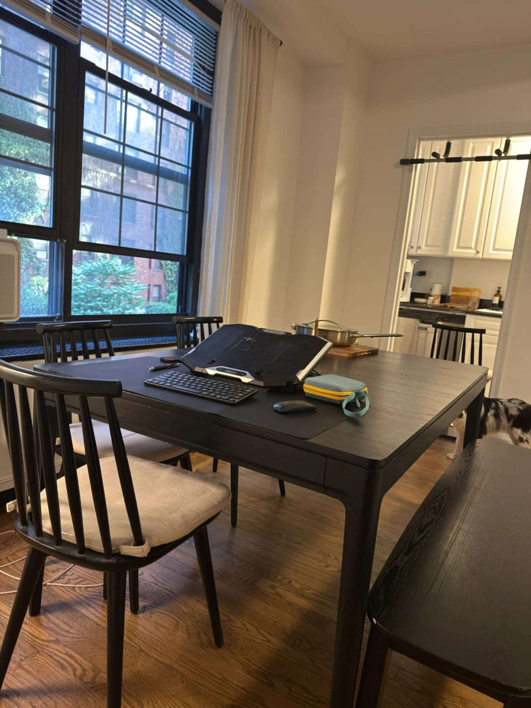 West Elm Parker Extendable Dining Table (60"–92") - photo 5