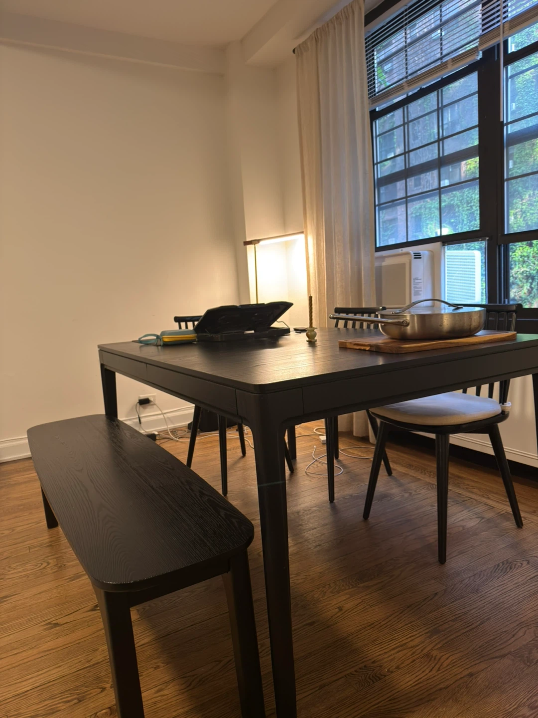 West Elm Parker Extendable Dining Table (60"–92") - photo 4