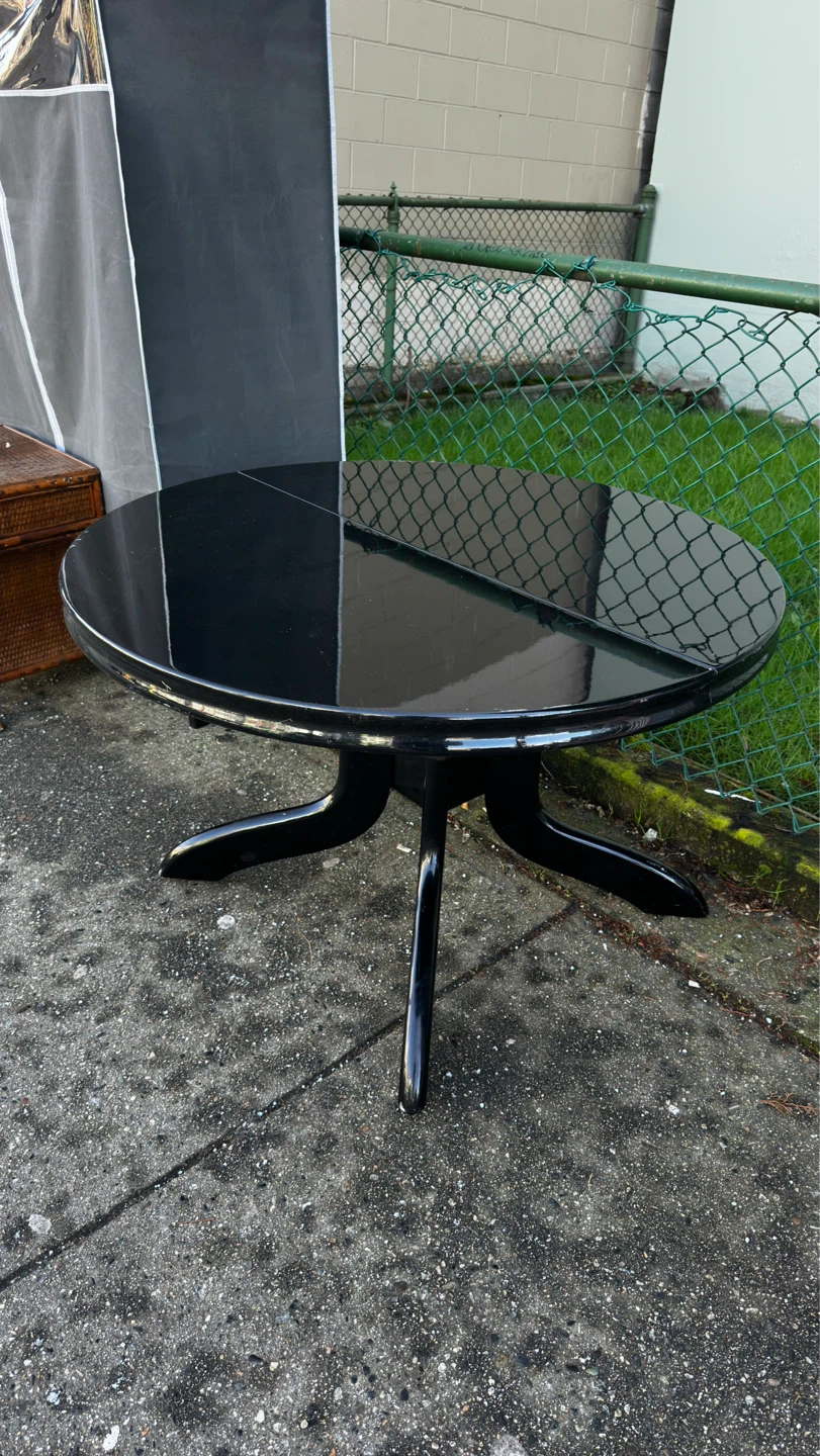 Black Round Side Table - photo 5