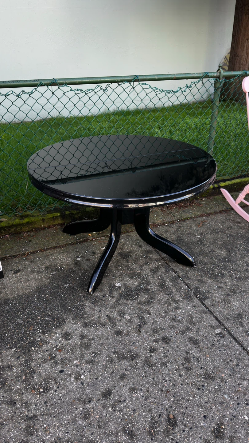 Black Round Side Table - photo 3